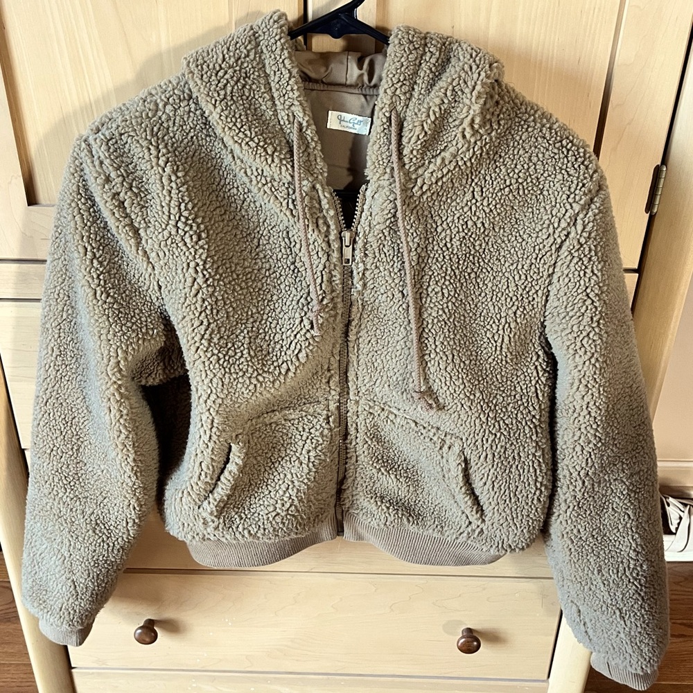 Brandy Melville-John Galt Sherpa jacket